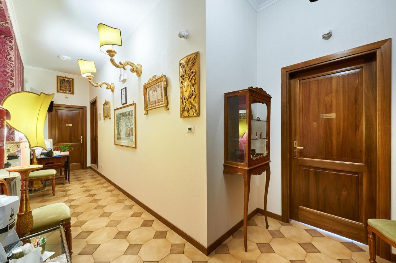Fabrizio'S Rooms Рим Экстерьер фото